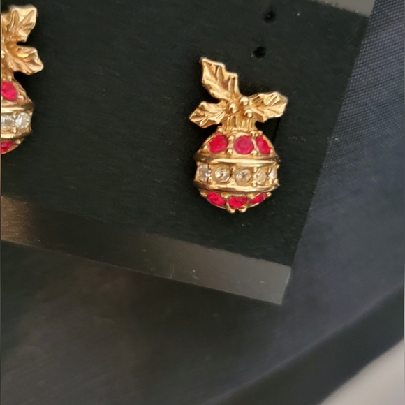 Vintage 90's Avon Sparkling Christmas Ornament Earrings - Picture 3 of 4